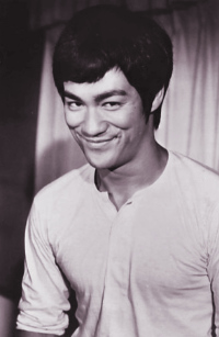 Bruce Lee duo 200pix.jpg