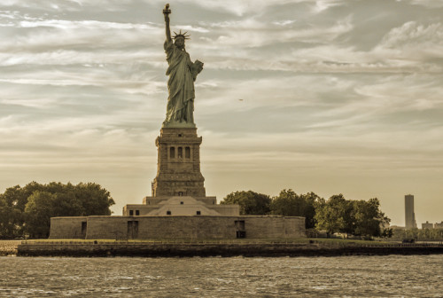 Statue of Liberty faded.jpg