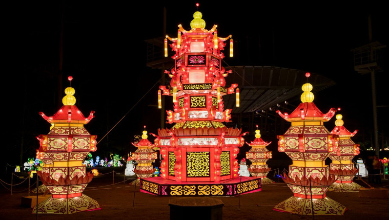 News - Cary extends Lantern Festival.jpg